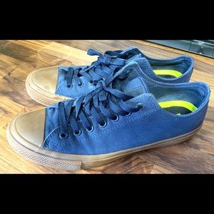 Converse All Star Chuck Taylor ll Size 10 Blue